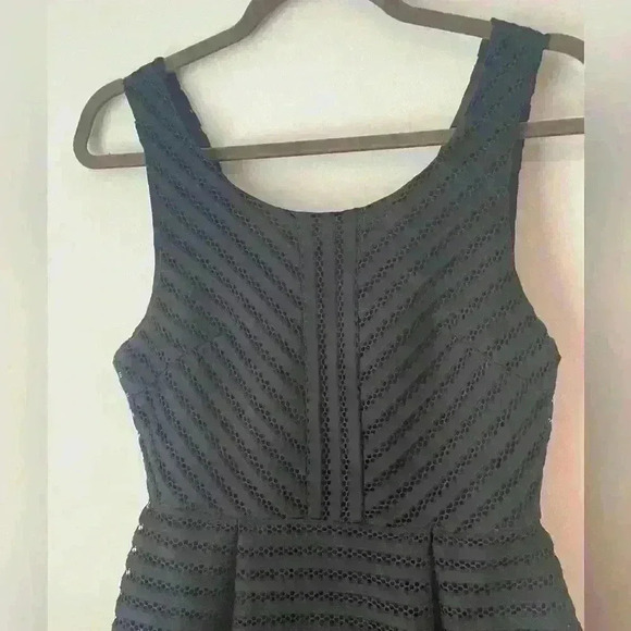 Everly Black Dress with Lace Pattern and Gold Zipper in Back Lined Size Small - Picture 12 of 16